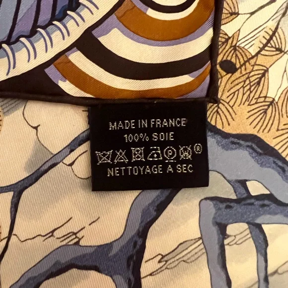 Hermes Silk Sieste Au Paradis Shawl 140 Bleu Glacier Vieux - Picture 4 of 5